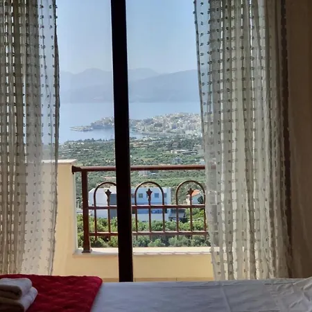 Marena With Extraordinary Views 펜션 *
